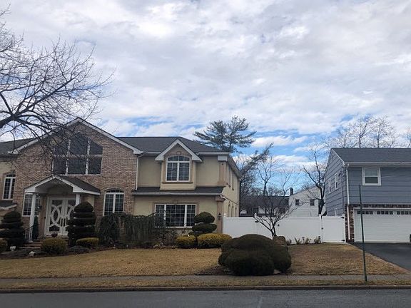 3rd image of 39-19 Morlot Ave