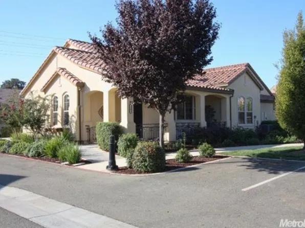 1281 Marseille Ln, Roseville, CA 95747