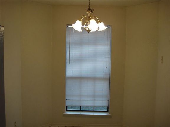 2302 JEROME (124)