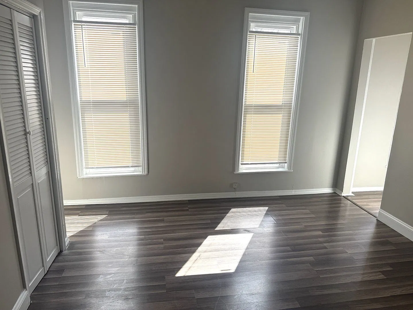 2 bed, 1.0 bath, $1,125 — Photo 3
