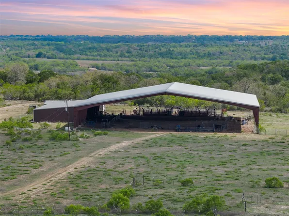 8519 State Park Rd, Lockhart, TX 78644