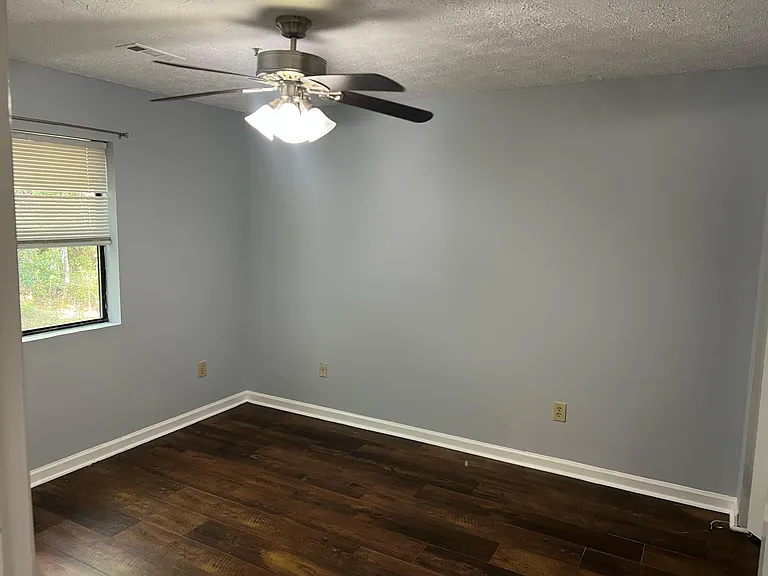 1240 Shalom Dr — Photo 14