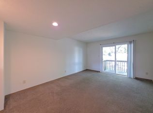 2309 S Burberry Ln, Bloomington, IN 47401