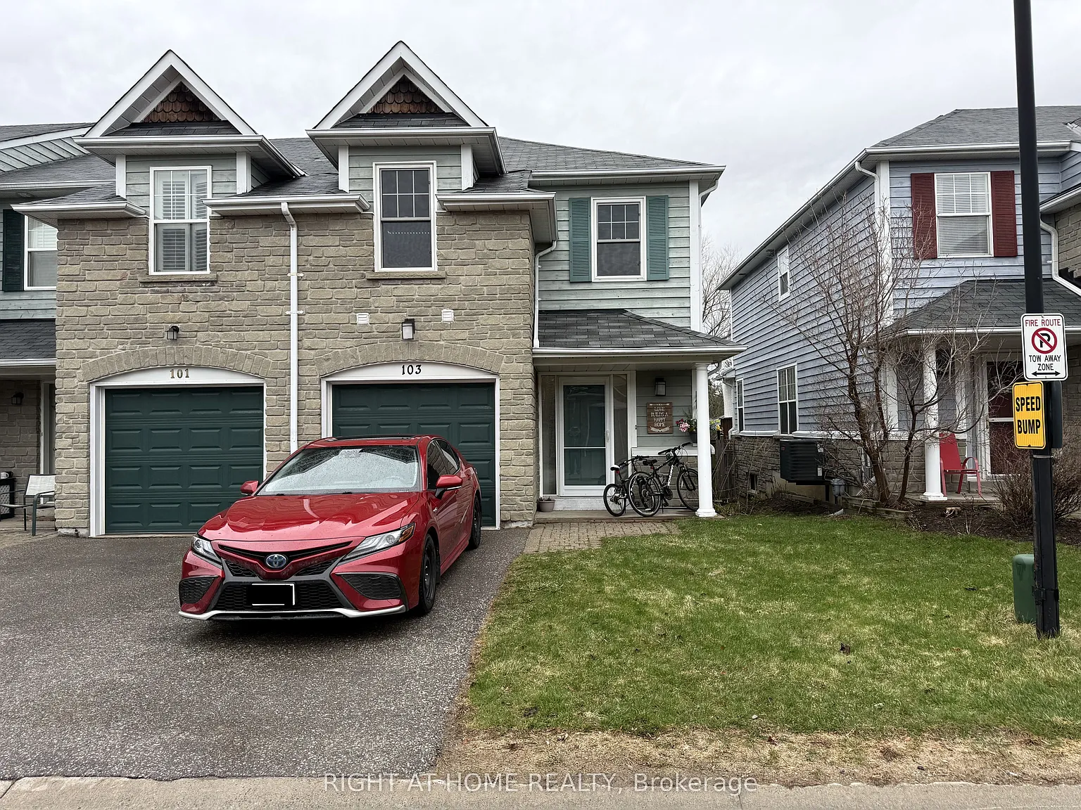 4 bed, $2,850 — Photo 1