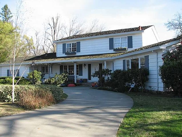1st image of 904 Piedmont Dr