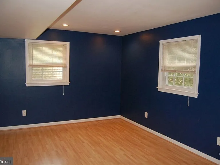 9009 Orange Hunt Ln — Photo 8