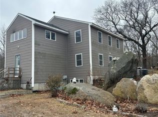 164 Colvintown Rd, Coventry, RI 02816
