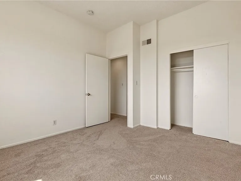 17312 Chatsworth St #L — Photo 8