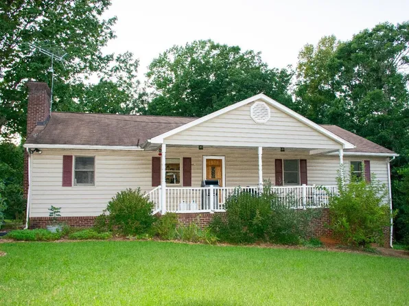 1598 Little Dogwood Rd, Spout Spring, VA 24593