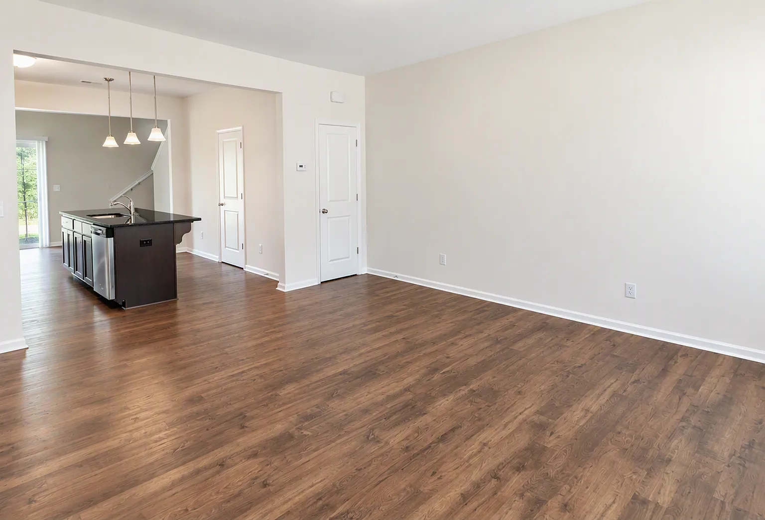 Huntley Glen Bldg 2 — Photo 2