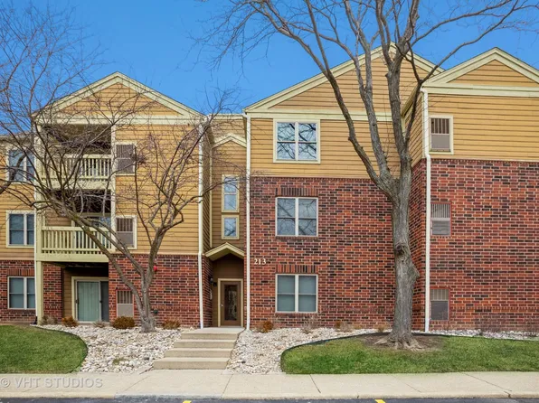 213 Glengarry Dr APT 311, Bloomingdale, IL 60108