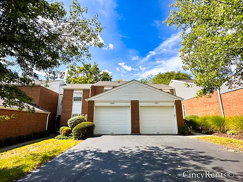 3471 Forestoak Court- 2bd 3ba condo with home office! Private balcony - 2 car garage- Hyde Park a... — Photo 1