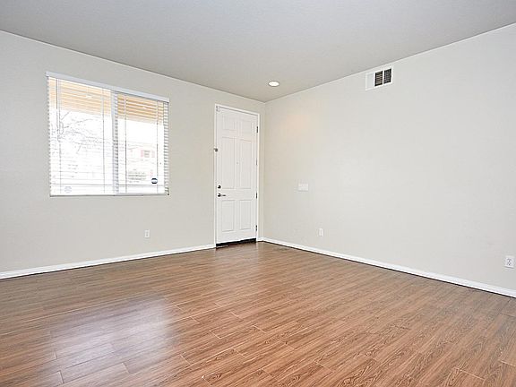 5th image of 15747 Desert Poppy Ln