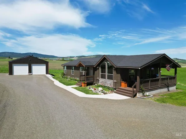 110 Seubert Heights Dr, Keuterville, ID 83522
