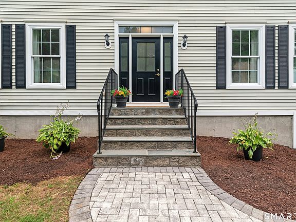 4th image of 104 West Flat Hill Road