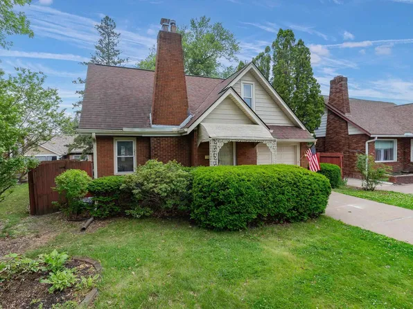 2036 40th St, Rock Island, IL 61201