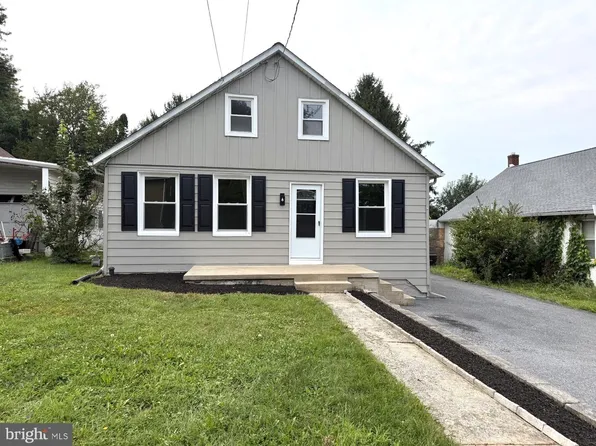 16 E Tolna Rd, Shrewsbury, PA 17361
