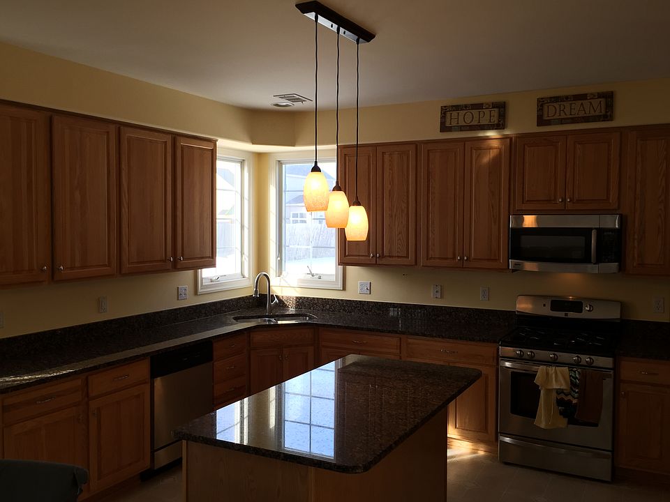 1st image of 13522 Essex Dr