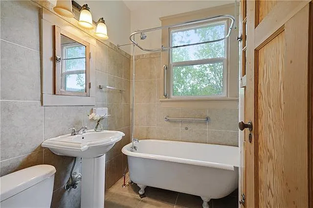 217 N Bernadotte St — Photo 11