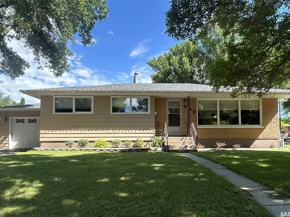 400 Gallaway Street, Estevan, SK S4A 0A9