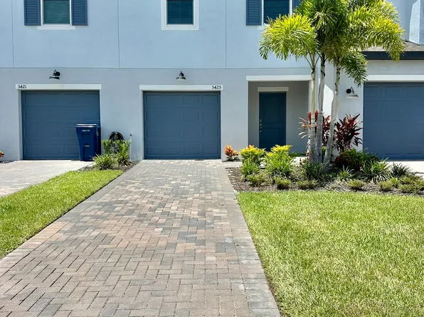 5425 Tripoli Dr, Palmetto, FL 34221