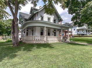 325 Atchison St, Atchison, KS 66002