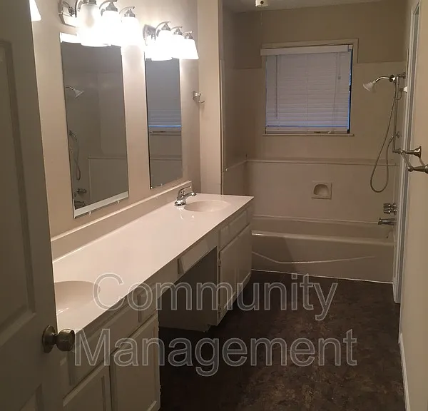 1540 Sharlo Ave — Photo 11