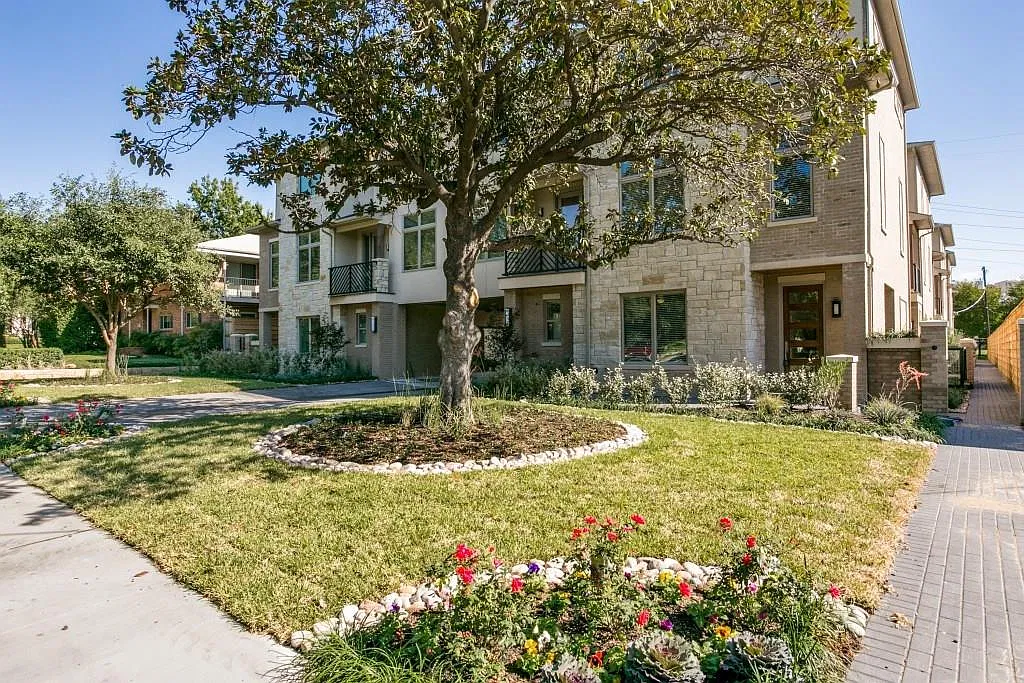3 bed, 3.5 bath, 2134 sqft, $6,000 — Photo 1