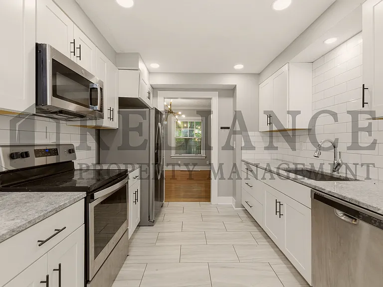 101 N Belmont Ave — Photo 26