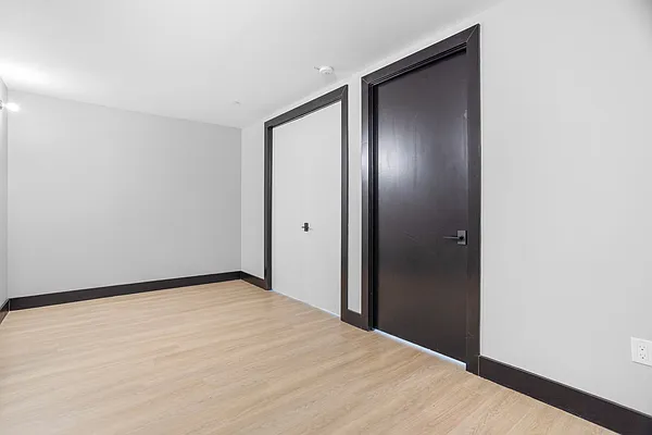 Rented by Skyhigh Realty NYC LLC | media 33