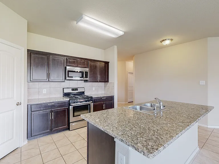 5140 Grayson Ridge Dr — Photo 34