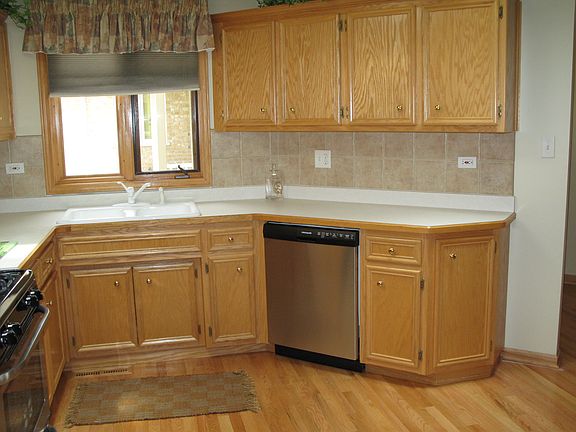 5th image of 8605 Tullamore Dr