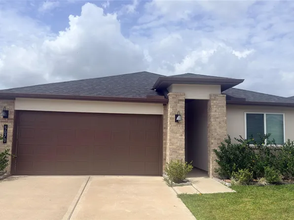 5070 Pine Haven Ln, Fresno, TX 77545