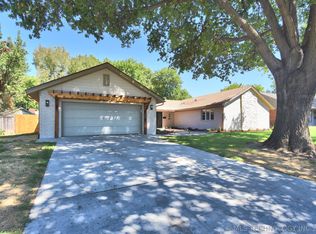 6213 E 49th St S, Tulsa, OK 74135