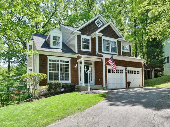 15979 Cove Ln, Dumfries, VA 22025