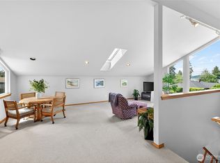 516 Wana Wana Pl NE, Tacoma, WA 98422