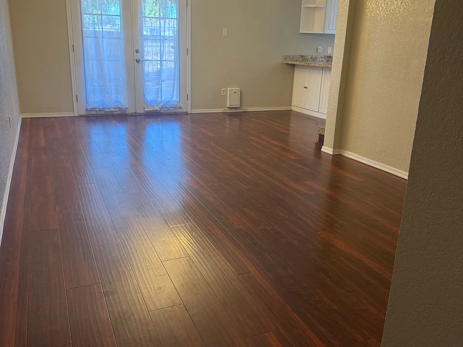 2490 W Yowell Court — Photo 2