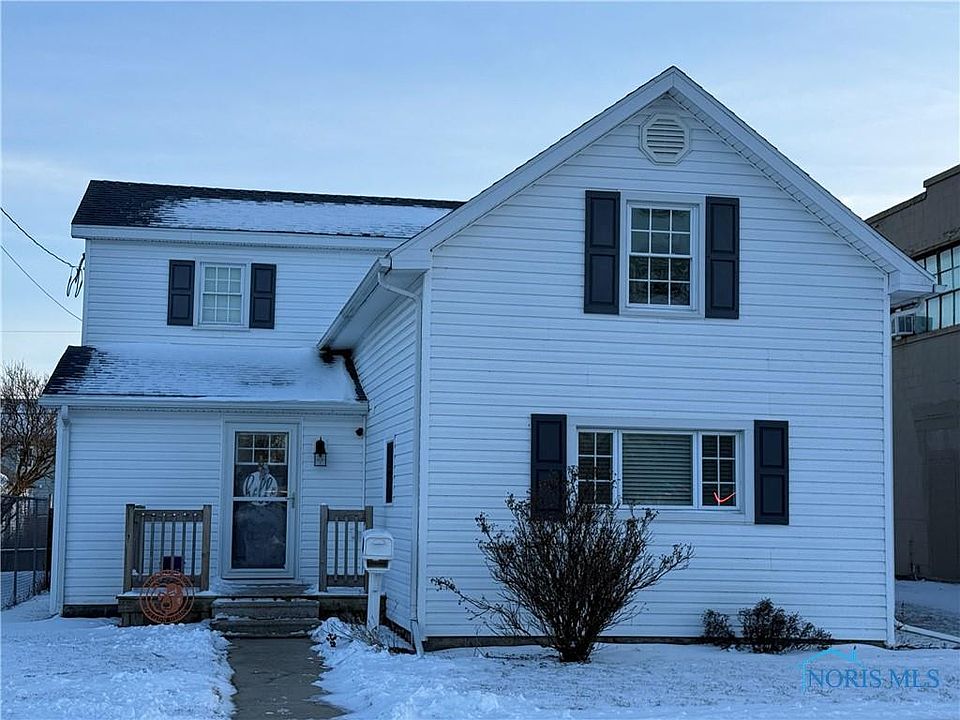 1st image of 117 E Stone St