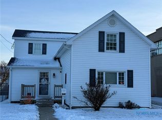 117 E Stone St, Gibsonburg, OH 43431