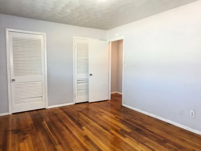 Pembroke Pines Apartments — Photo 21
