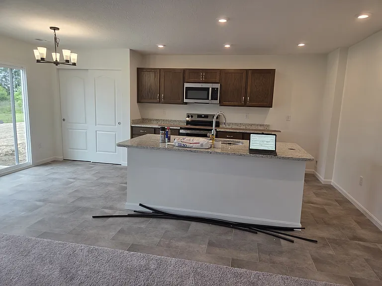 3358 Sunbeam Pl — Photo 9
