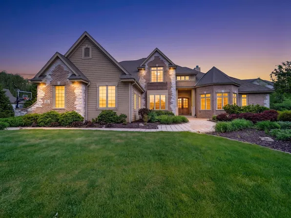 N52W21378 Golfview DRIVE, Menomonee Falls, WI 53051