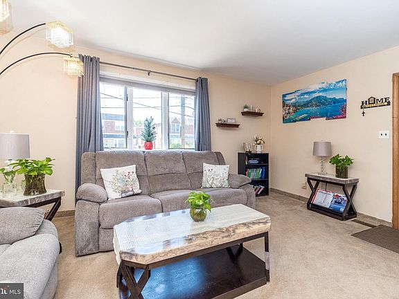 3rd image of 741 Brighton St #0