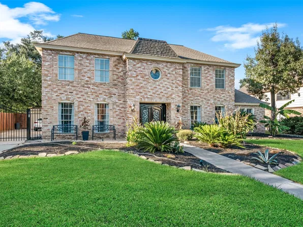1806 Saddlecreek Dr, Houston, TX 77090