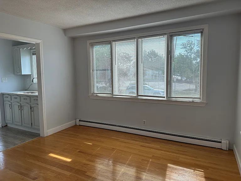 376 Riverside Ave #1 — Photo 8