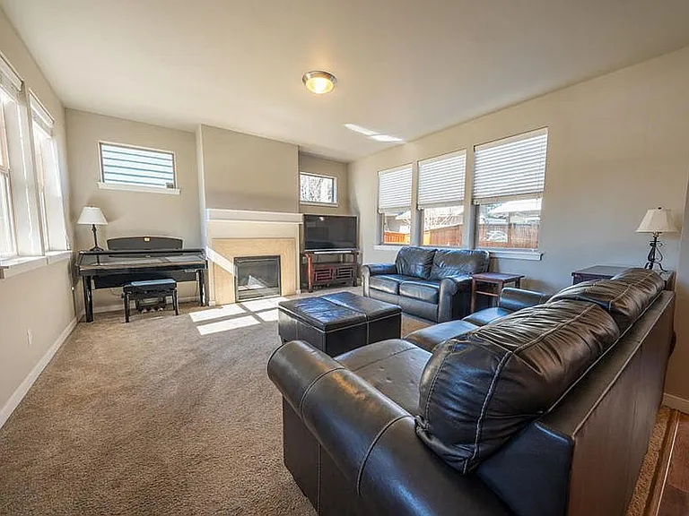 20774 SE Hollis Ln — Photo 4