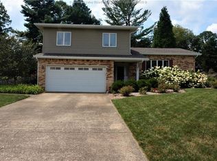 100 Shan Ln, Hurricane, WV 25526