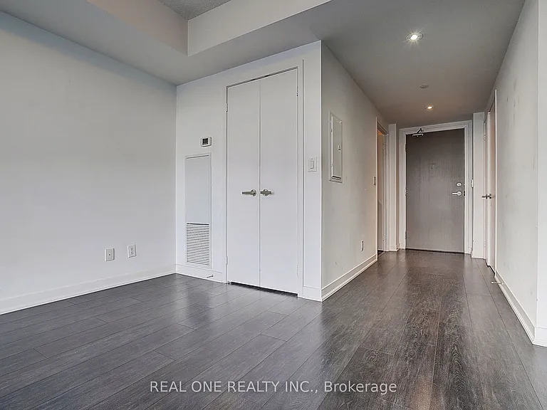 100 Harbour St #5008 — Photo 7