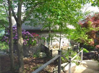 45 Sterling Pines Rd, Tuxedo Park, NY 10987