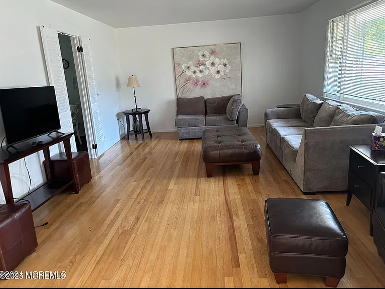 41 Heath Ave — Photo 4